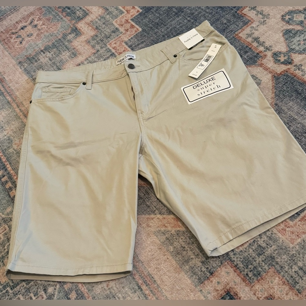 Women’s Khaki Bermuda Shorts - Size 16, NWT